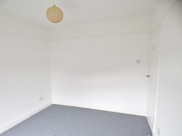 Bedroom 2 - 1
