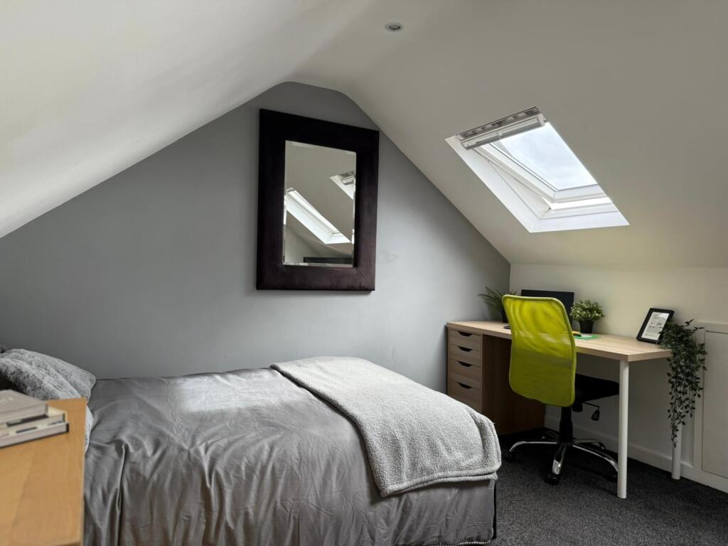 Call 02920 668585 to secure your viewing _1