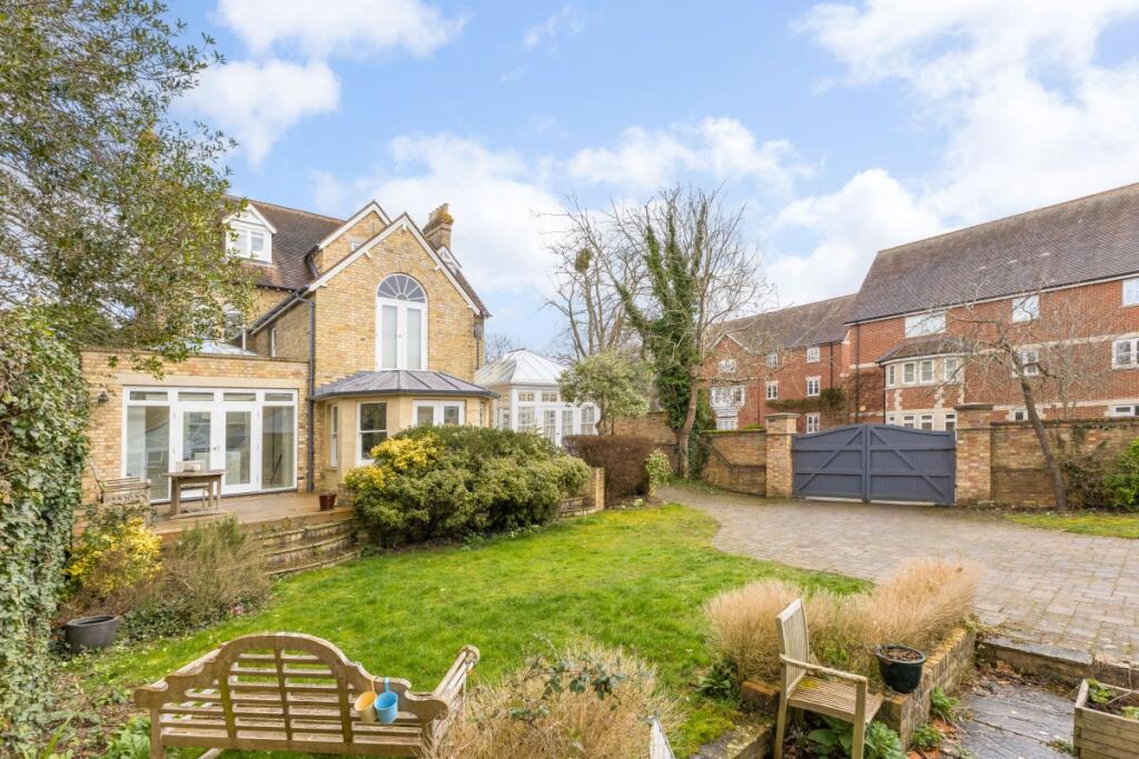 87204_251 Woodsto...