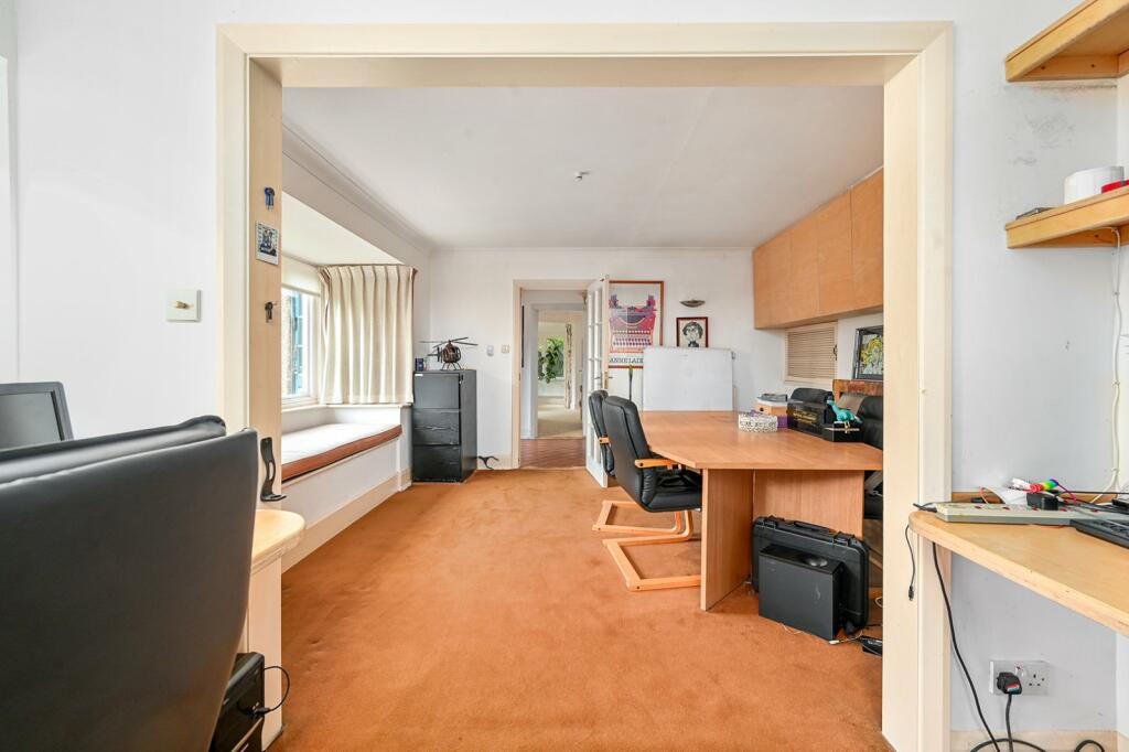 Office/Reception Roo