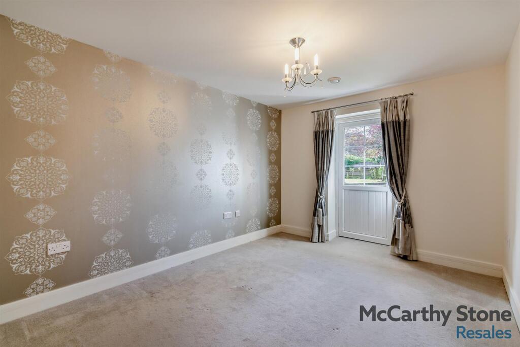 8668173-interior15-800.jpg