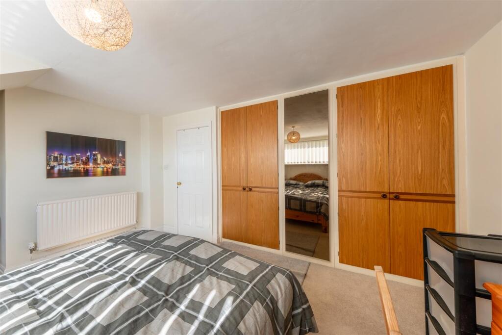 6 Hollow Oak Lane-014.jpg