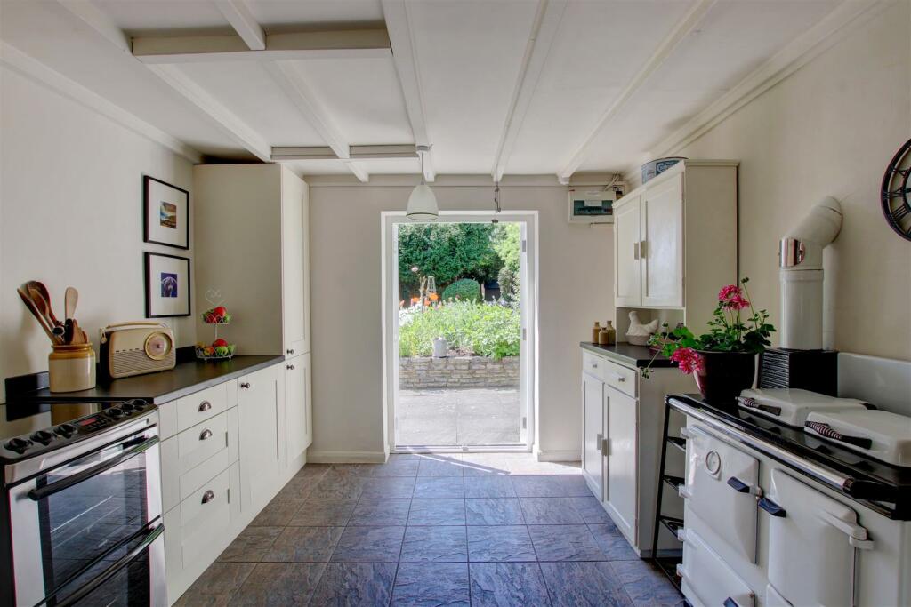 Linnett Cottage (16).jpg