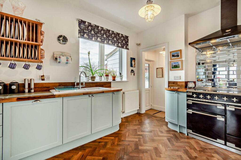 Kitchen 1