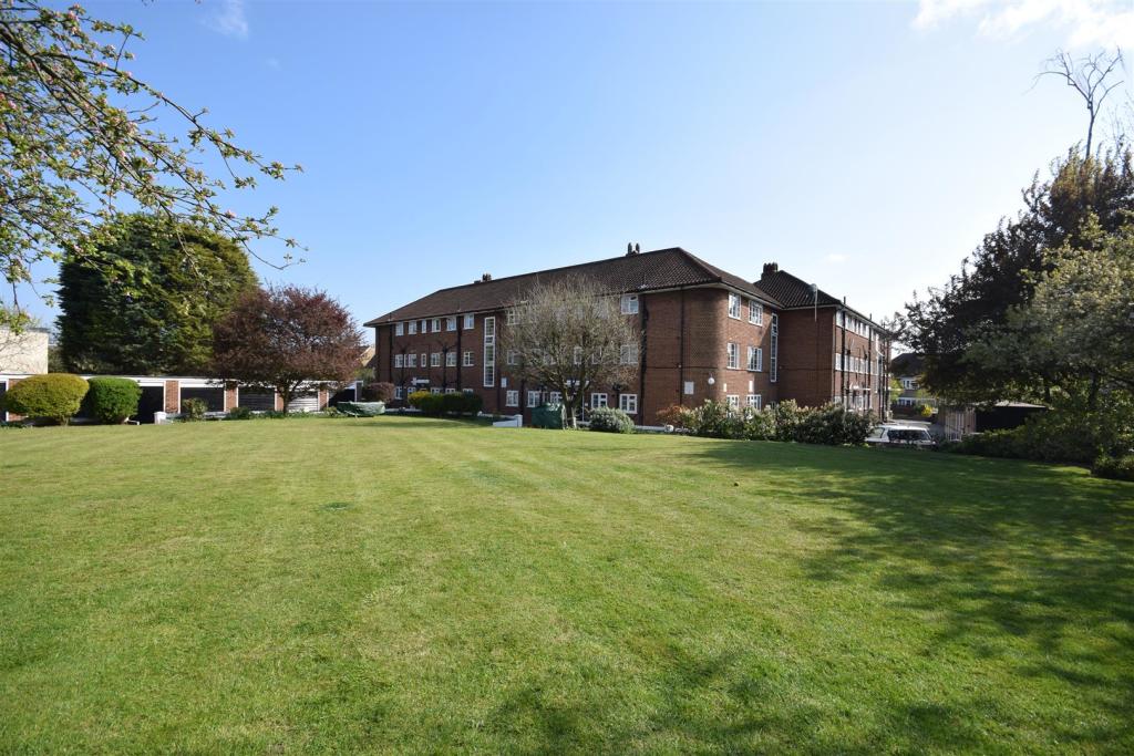 Communal Grounds