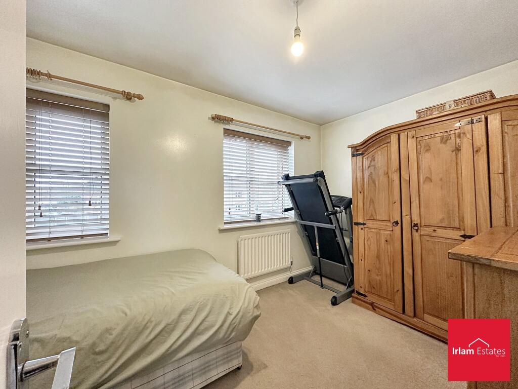 BEDROOM 2
