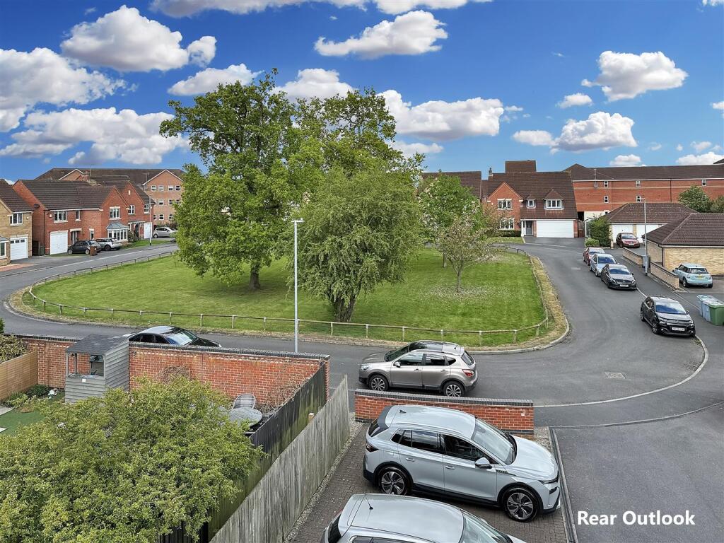 Rear Balcony Outlook 066