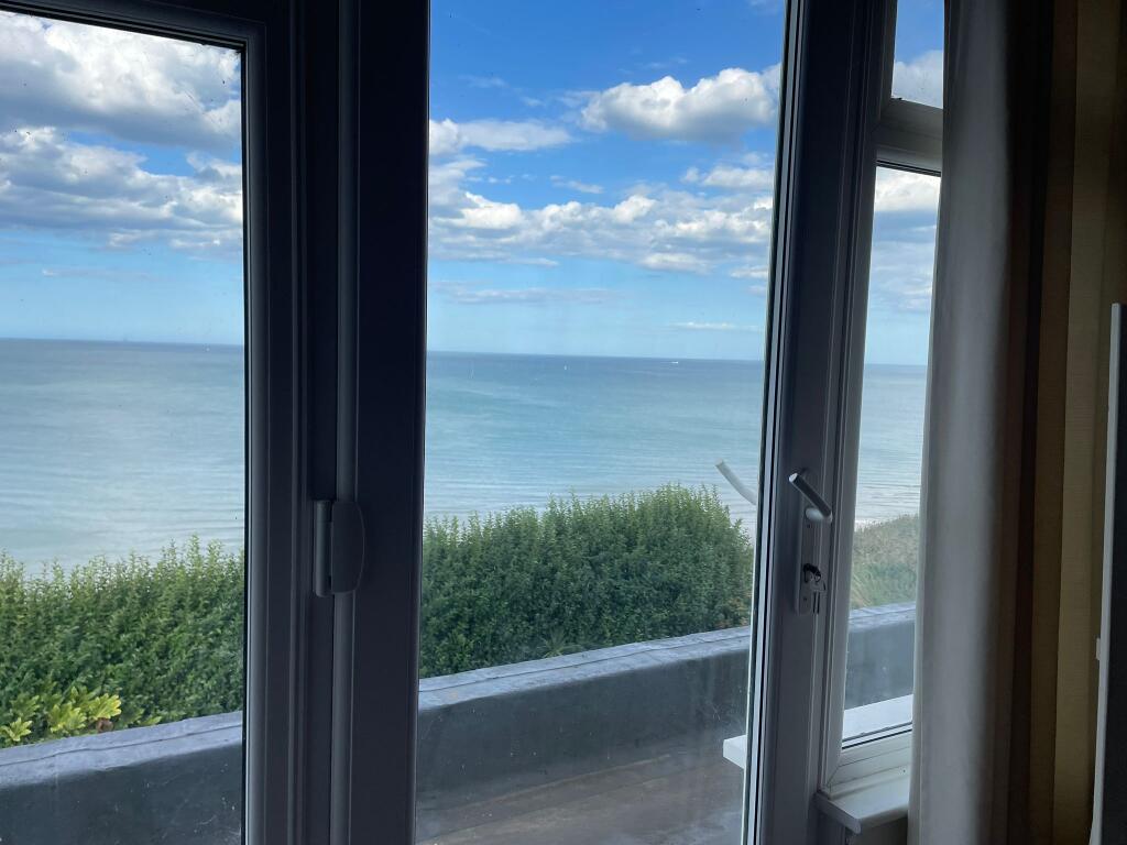 11  2  T202509031625.jpg