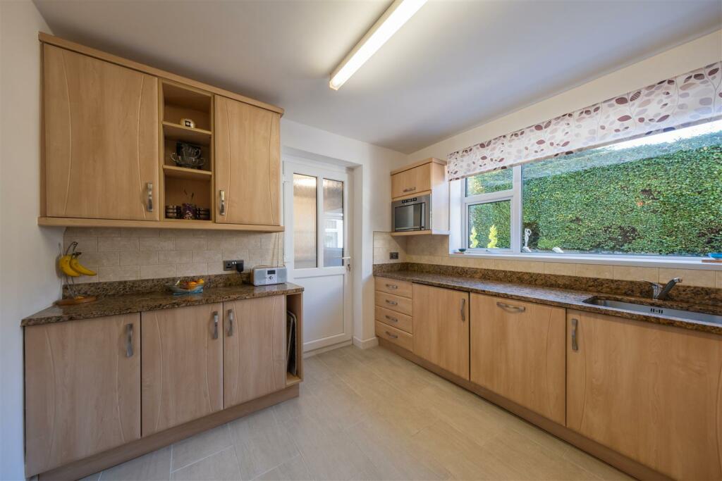 65 Moss Lane-001.jpg