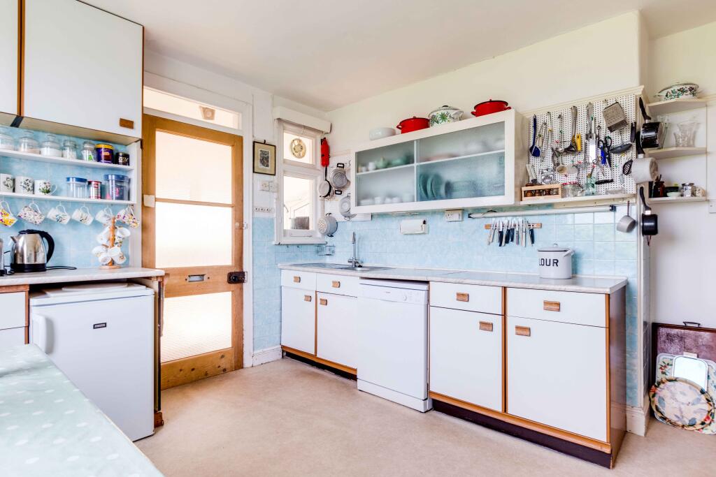 67cf1b64b36bd_Blue-Waters30