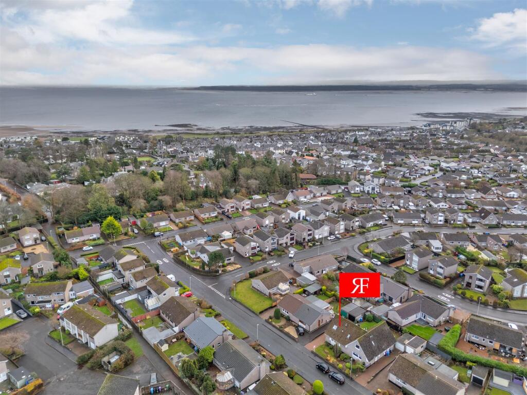 5 Malcolm Crescent Monifieth-3.JPG