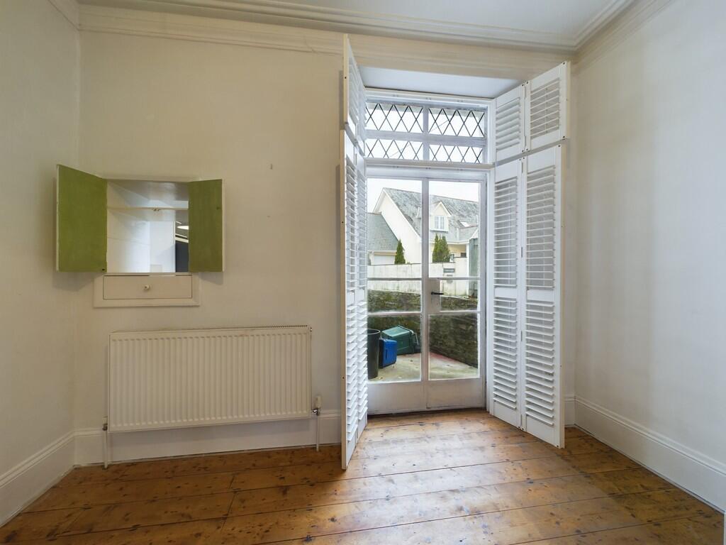 CAM02089G0-PR0387...