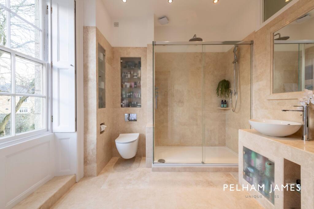 Principal En Suite, Whitwell House, Whitwell