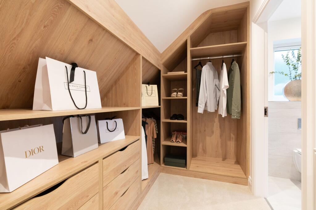 The Redburn | Showroom Dressing Room