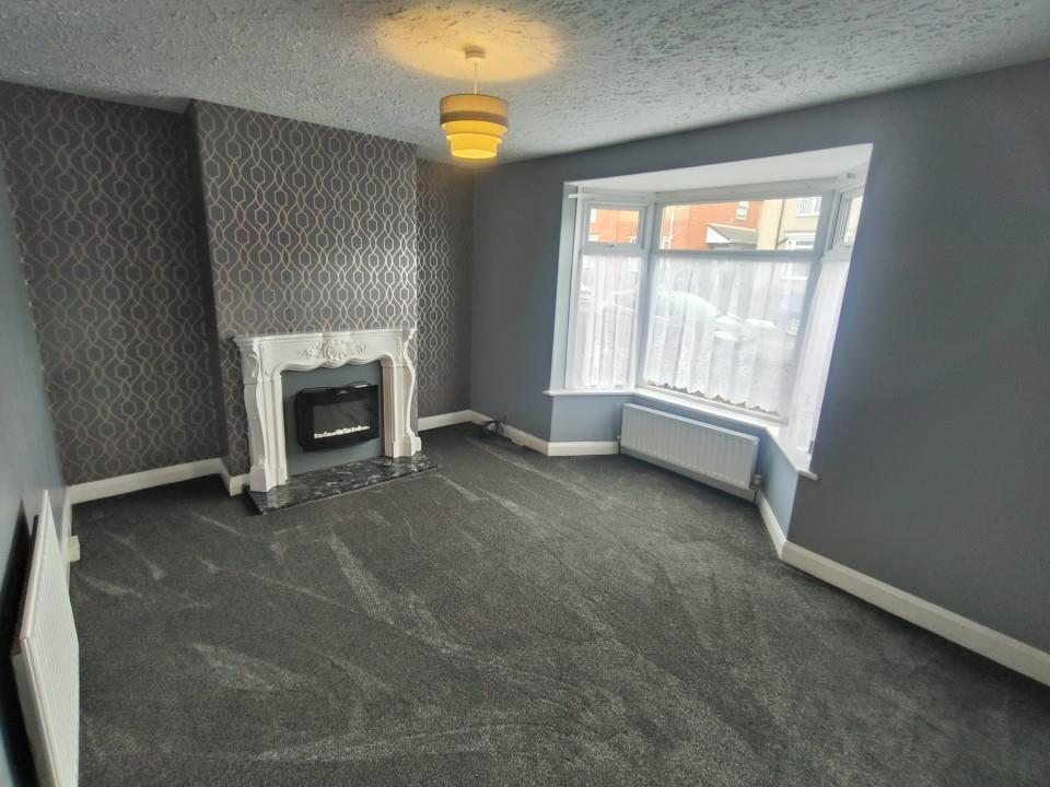LIVINGROOM 1.jpg
