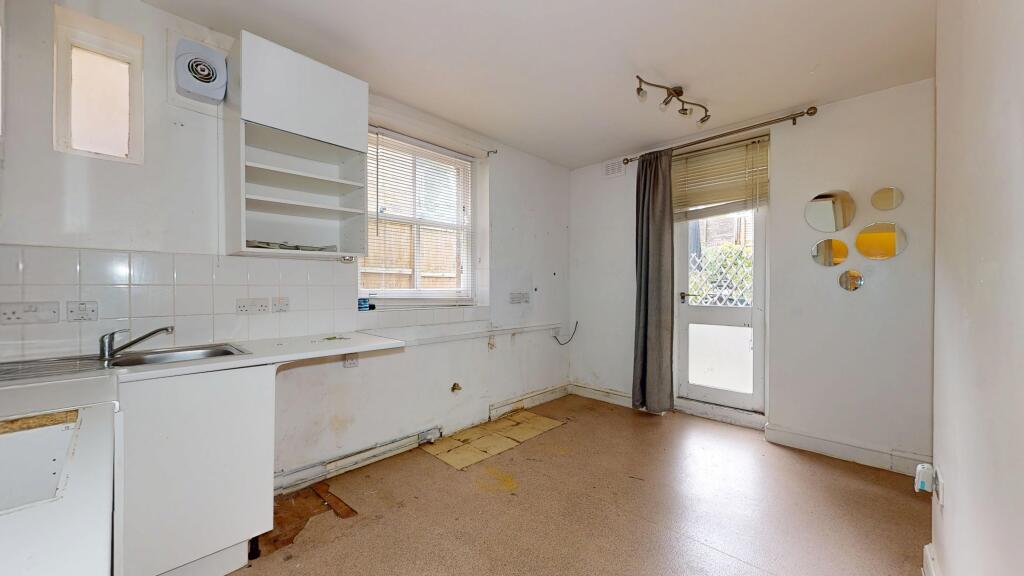 Flat A, 24 Atherfold Road, Clapham, London, SW9 9LW