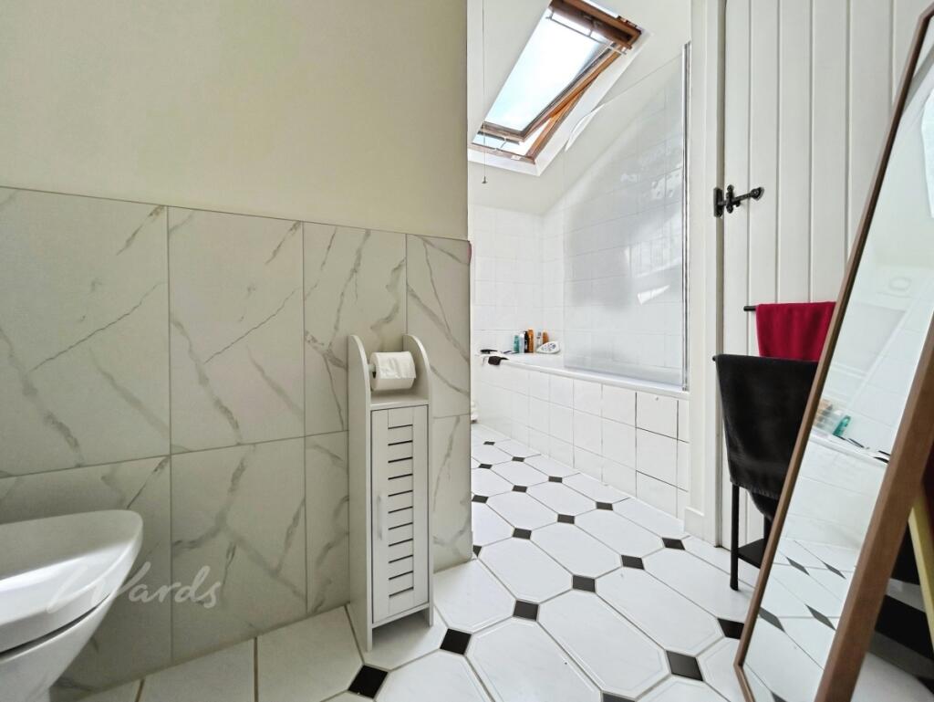 bathroom (2)