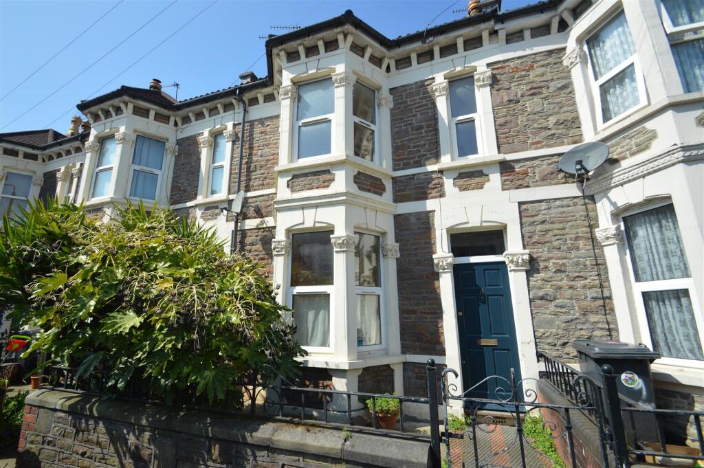 4 Tudor Road (8).JPG