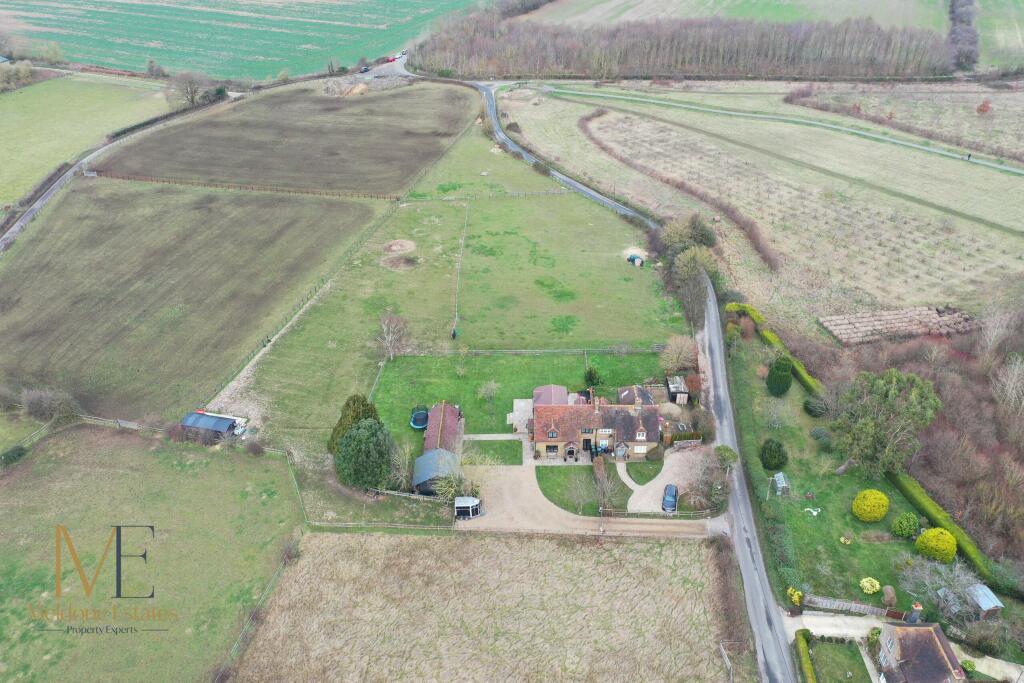 Aerial-Shot_Round street_Land_1