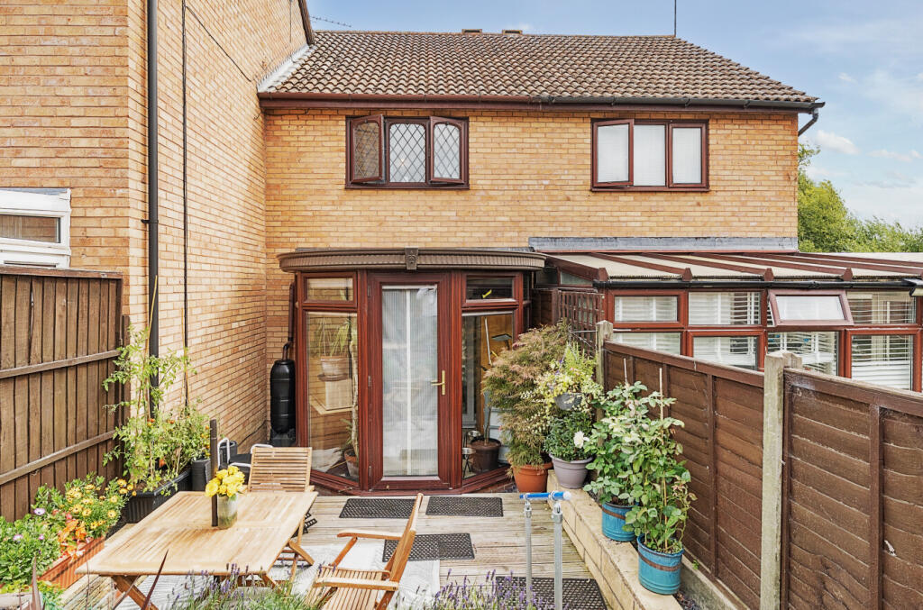 1335762-6-689480fb833ff