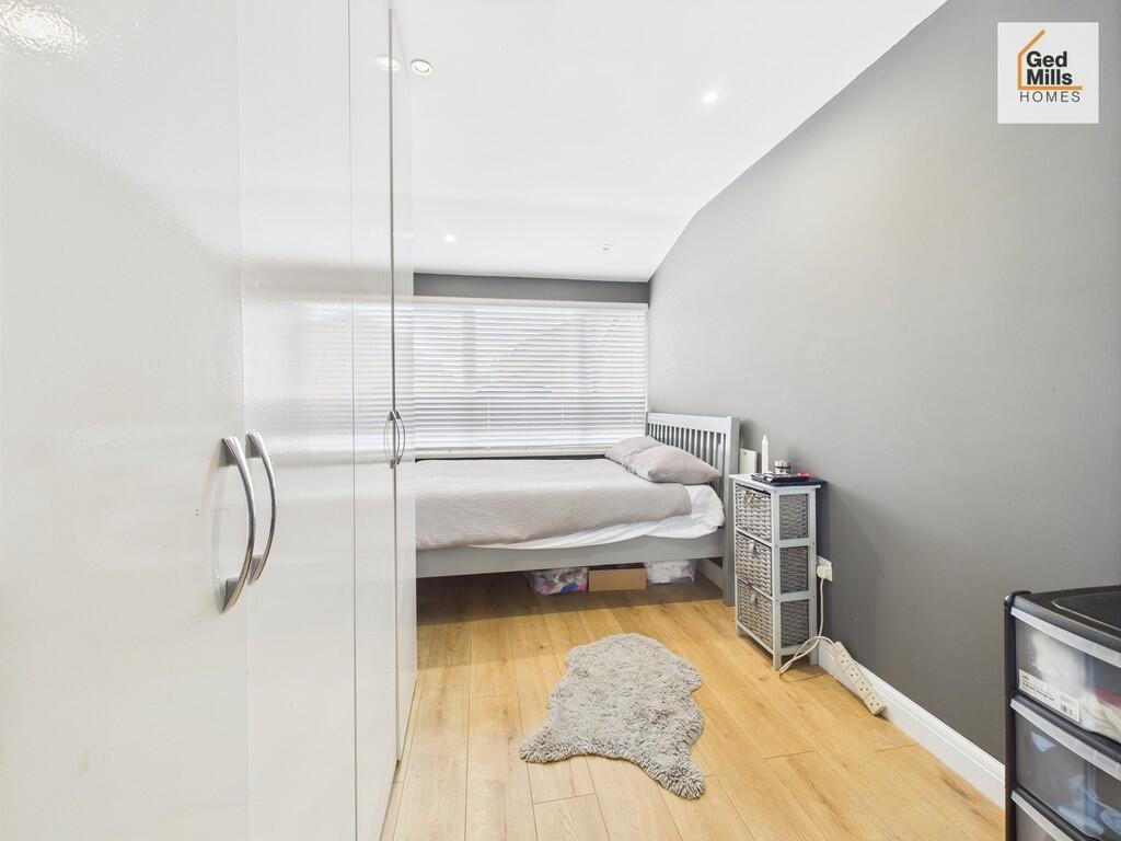 CAM04261G0-PR0069...