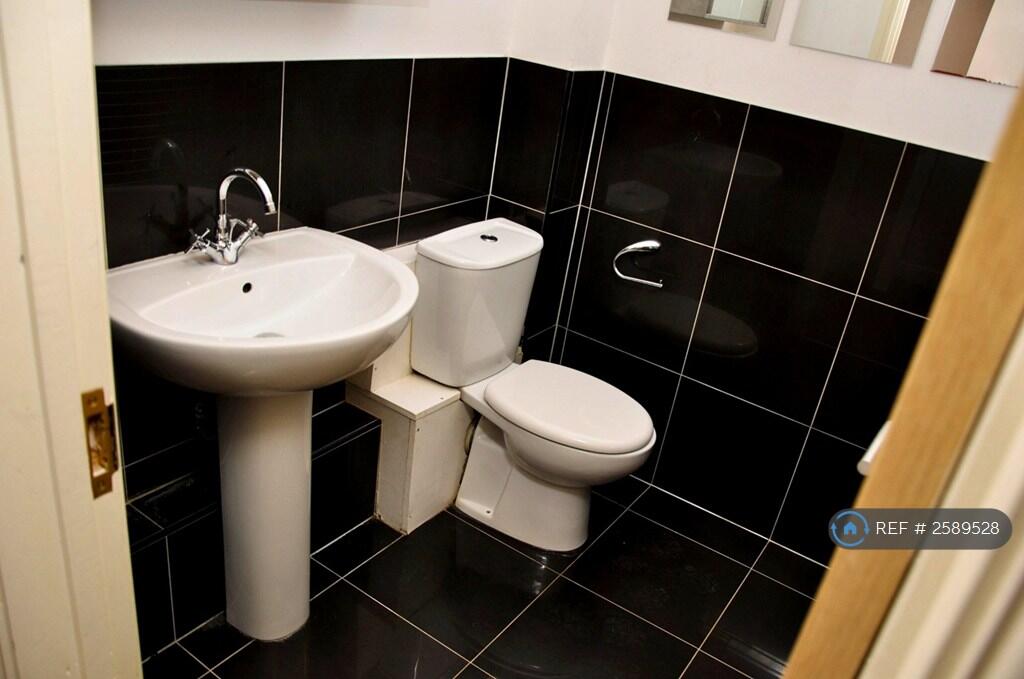 Wc 2