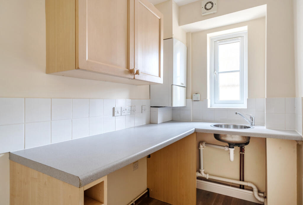 1340461-11-68a357...