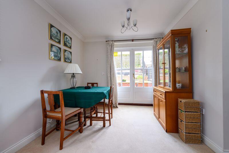 Sitting/Dining Room