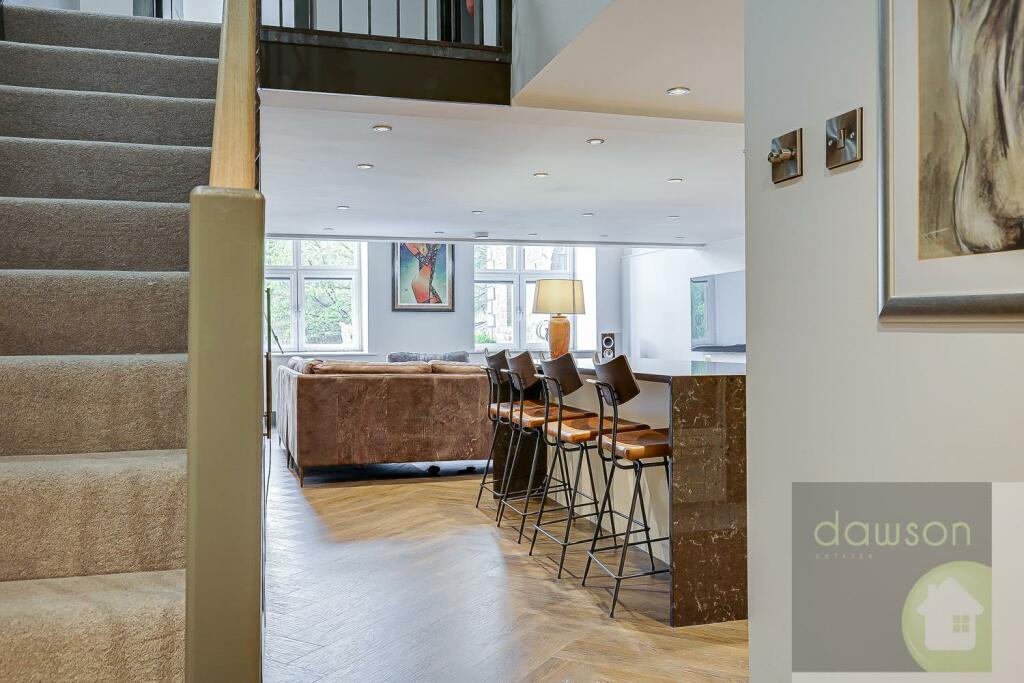 Lounge/Kitchen