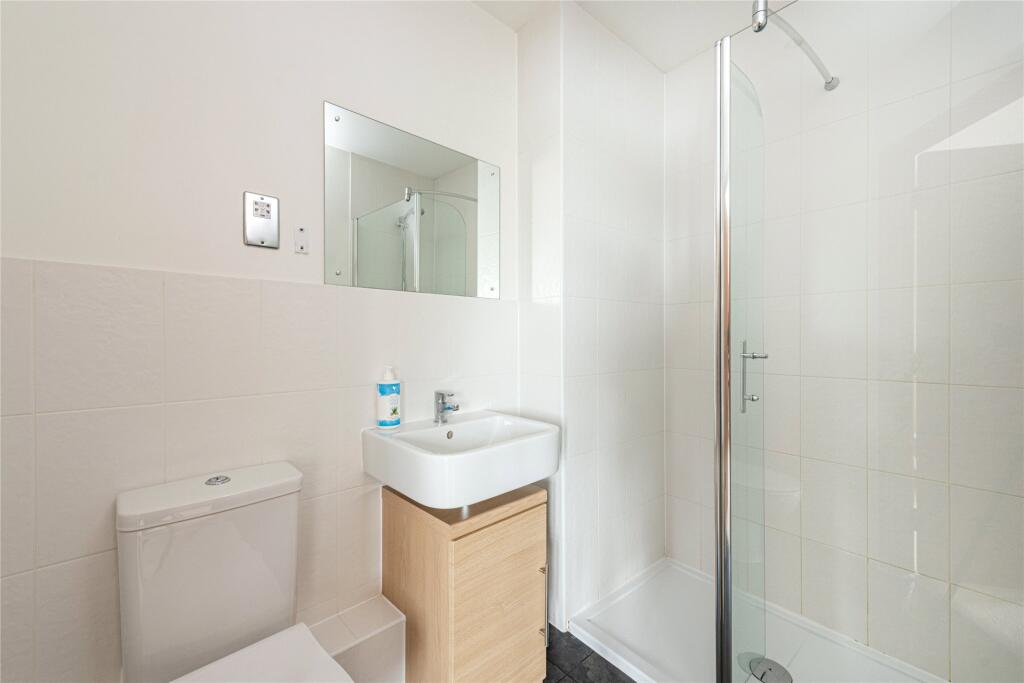 Bed 2 En Suite