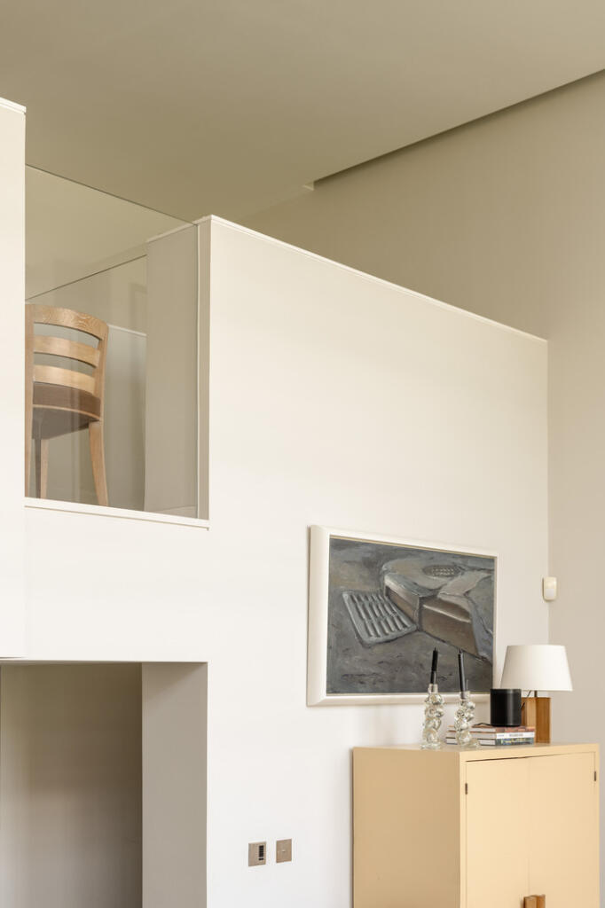 293700 - A0OP60000082CSNMAI_N8-EDIT.jpg