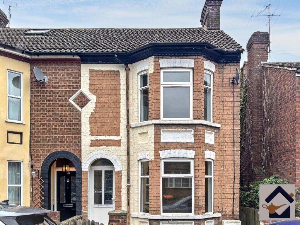 Princes Street, Dunstable, Bedfordshire, LU6