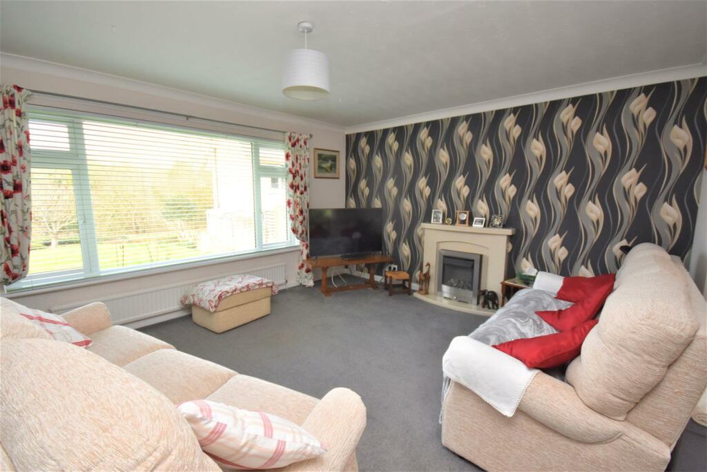 Sitting Room.JPG