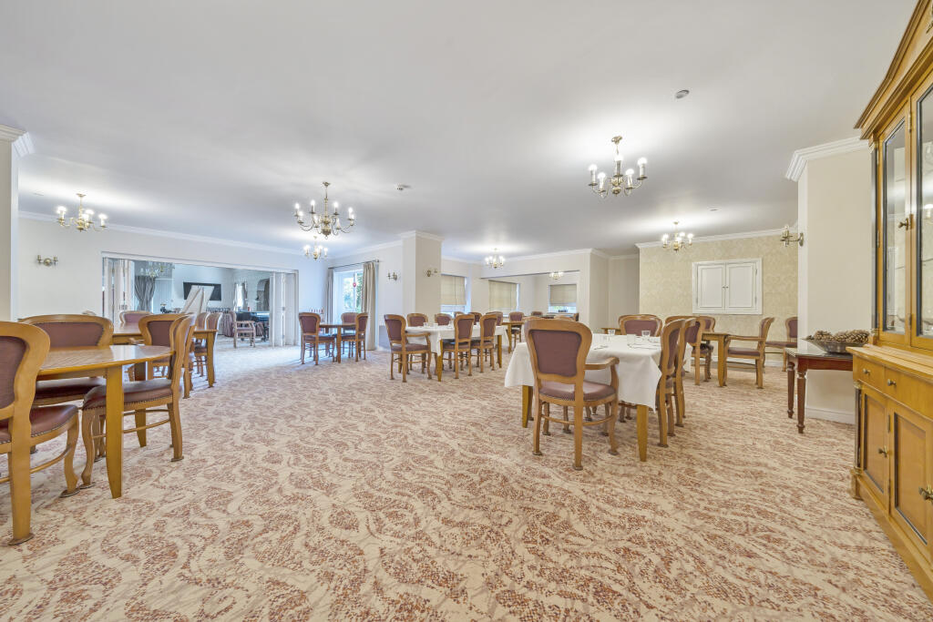 Owner's Dining