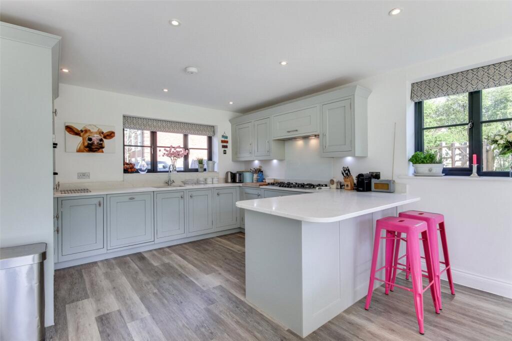 Kitchen/Breakfast Rm