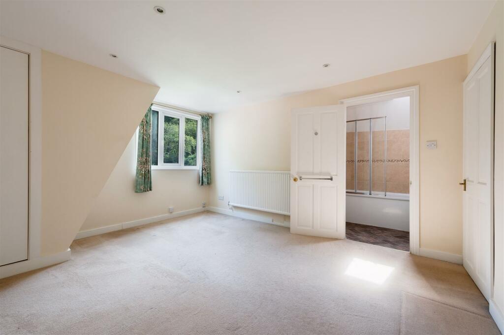 HYDE FARM HOUSE  (17).jpg