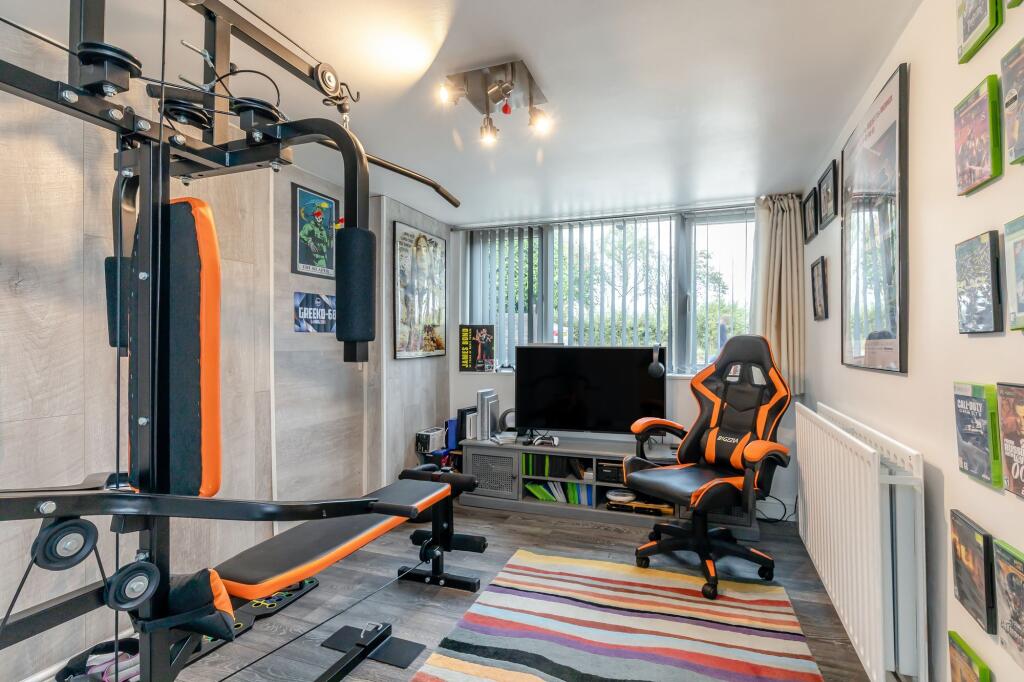 Multi-purpose reception room