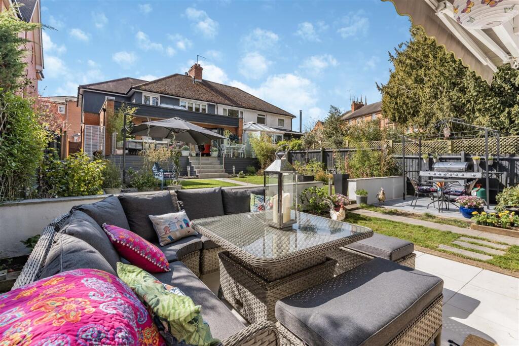 11 Dashwood Road, Banbury-21.jpg