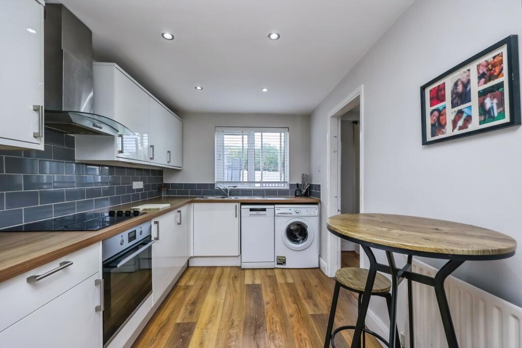 Fitted Kitchen