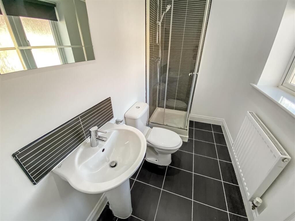 En-Suite Shower Room/WC