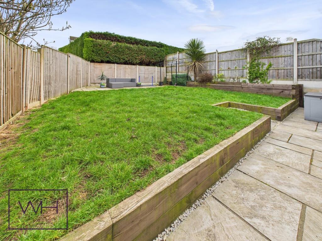 CAM03785G0-PR0215-ST