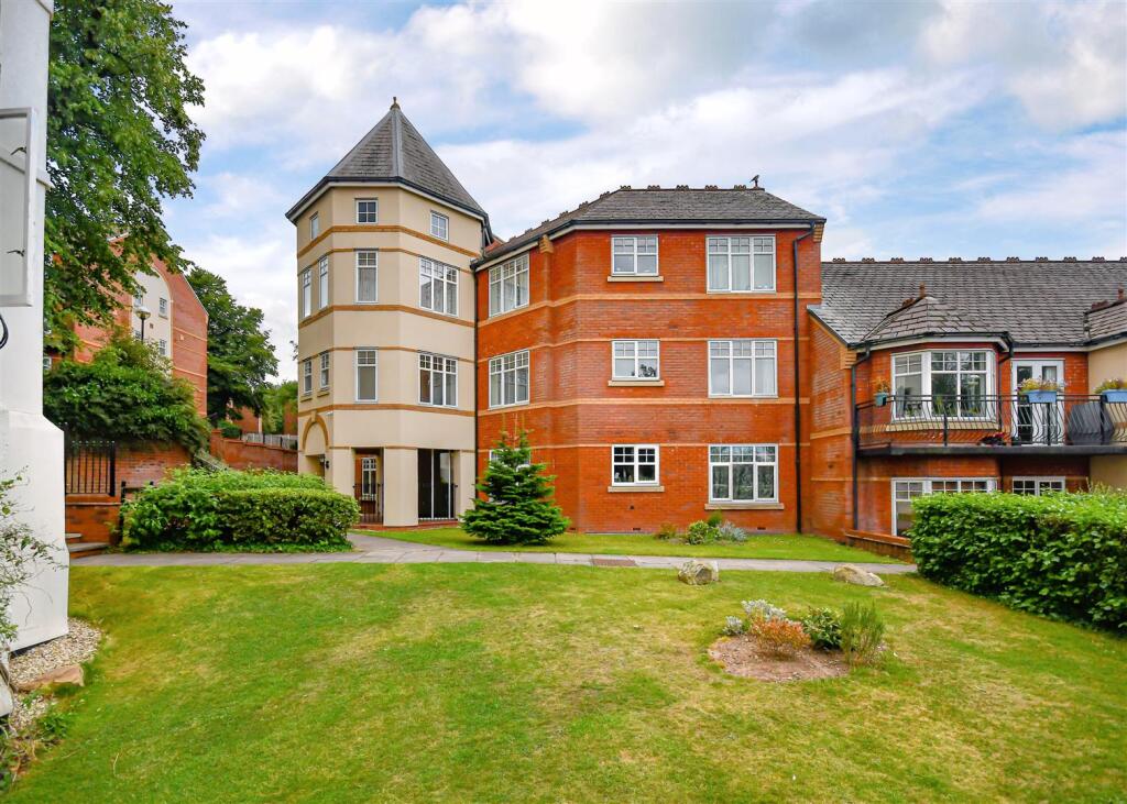37 Pennant Court-External.jpg