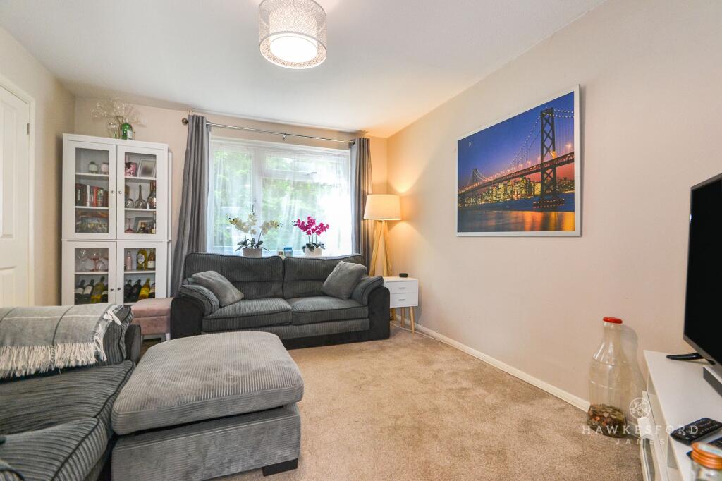 Harris Gardens, Sittingbourne - Lounge