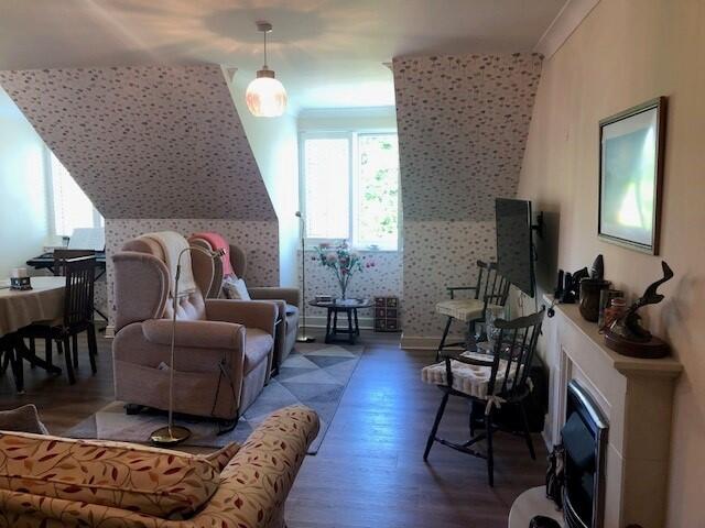 Flat 24