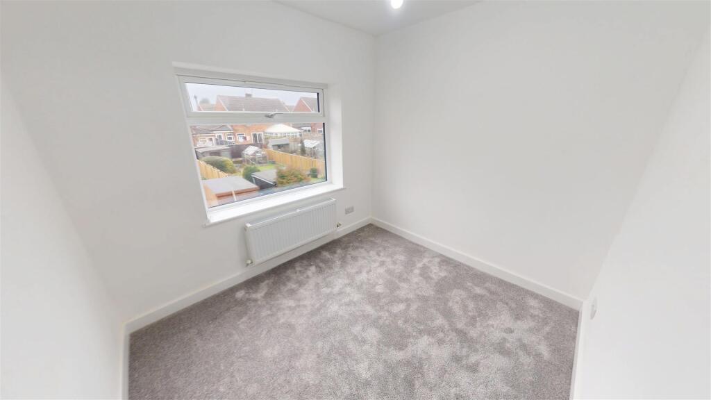 Cross Pit Lane Bedroom