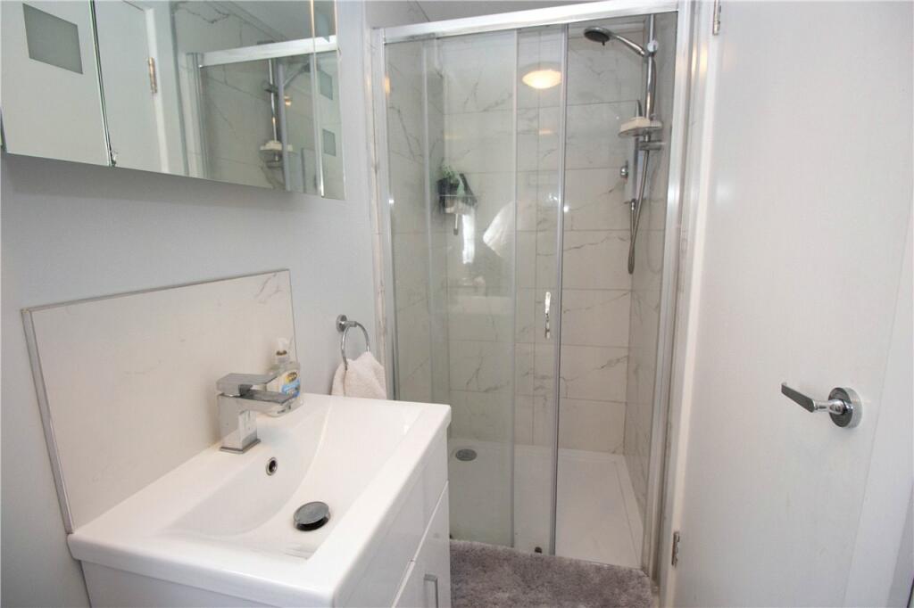 Studio/Shower Room