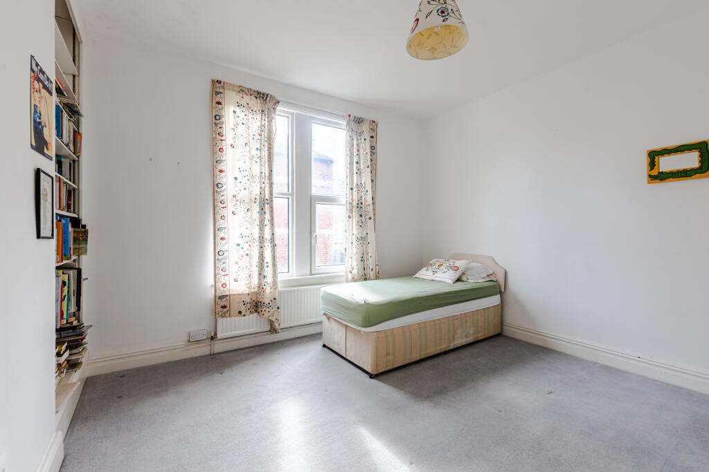 bedroom2