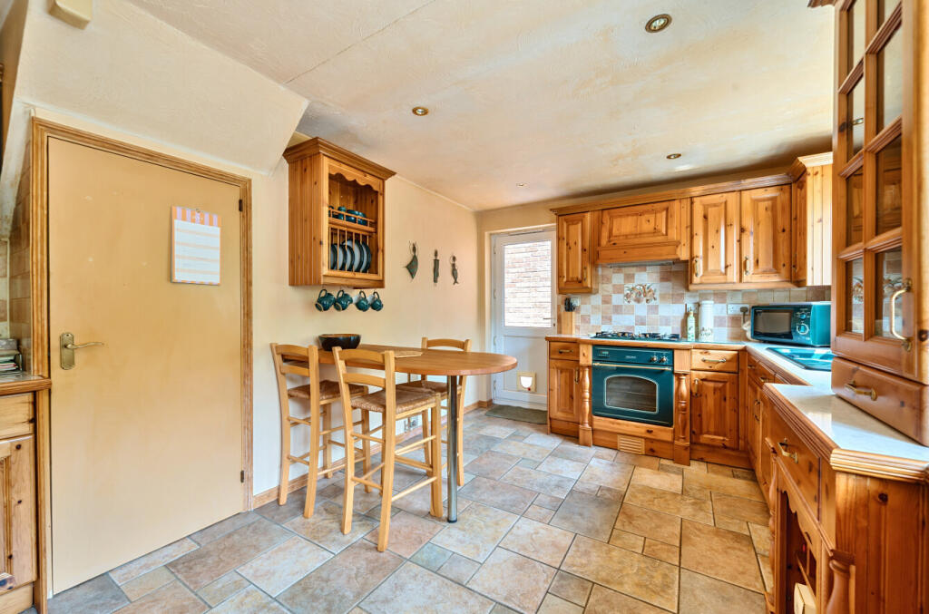 1324997-11-687506...