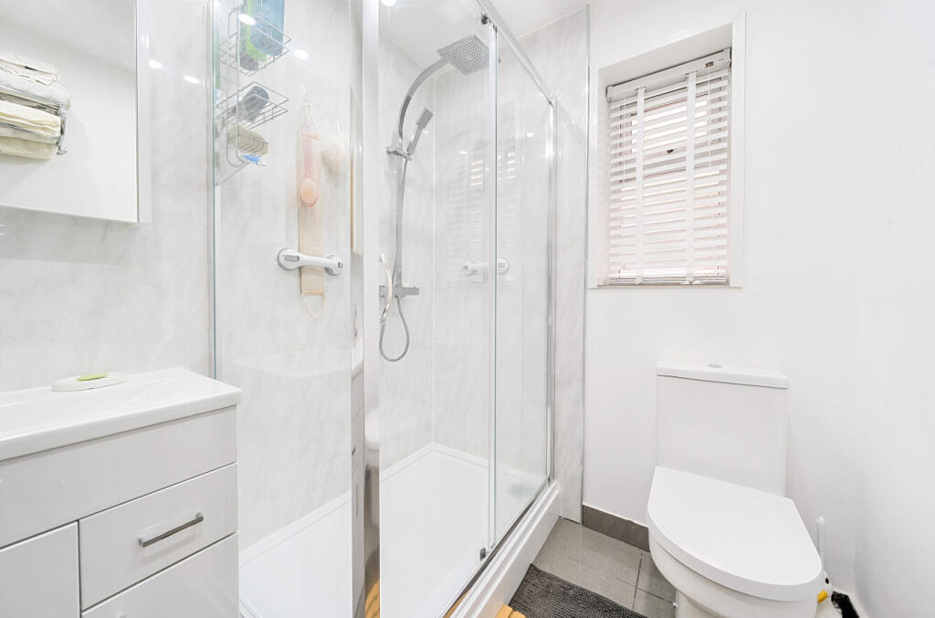 1365107-11-68f5f7...