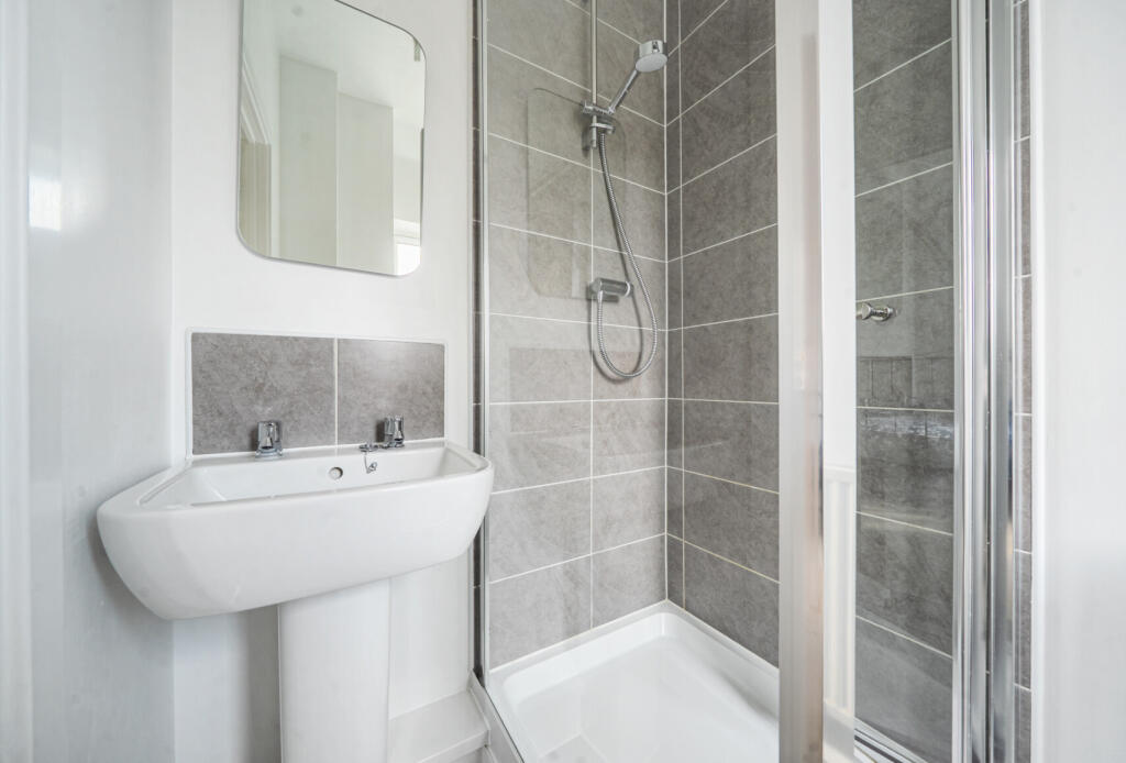 1334696-15-689331...